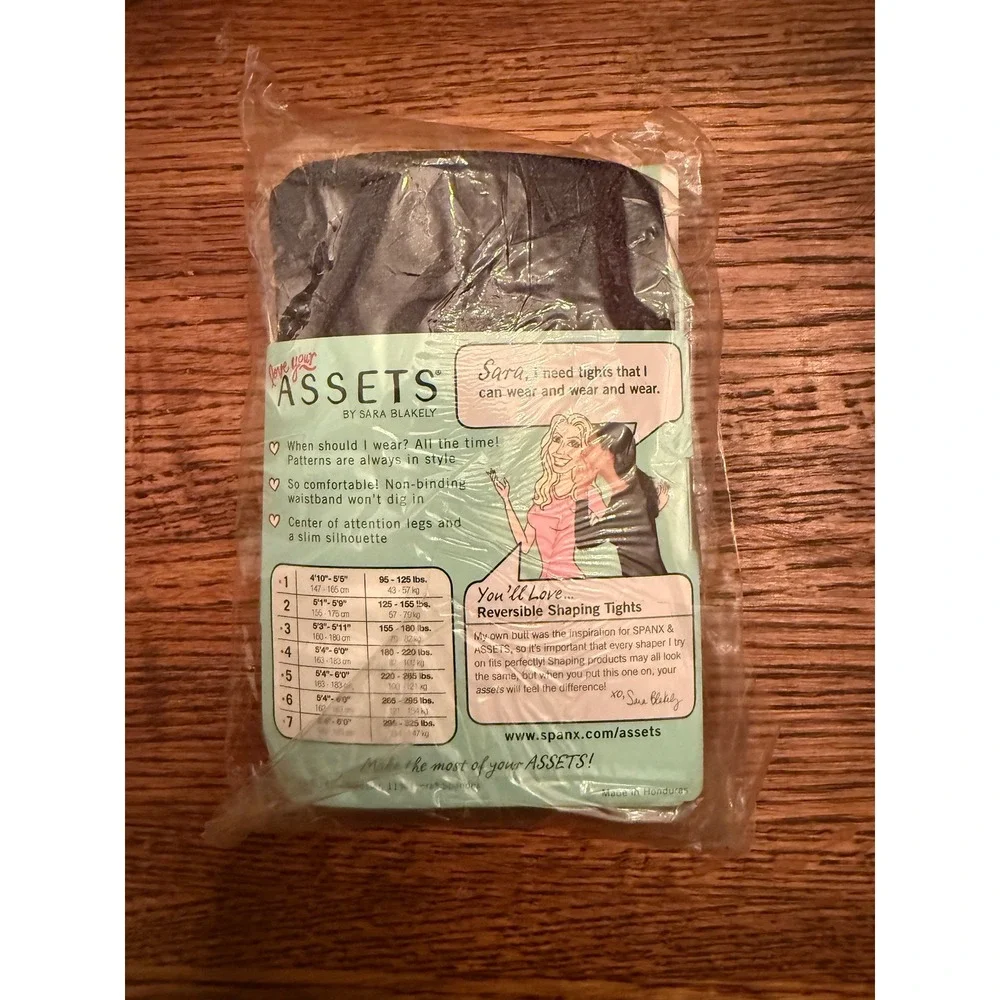 Assets‎ by Sara Blakely Reversible Shaping Tights Diamond Pattern Black Size 2